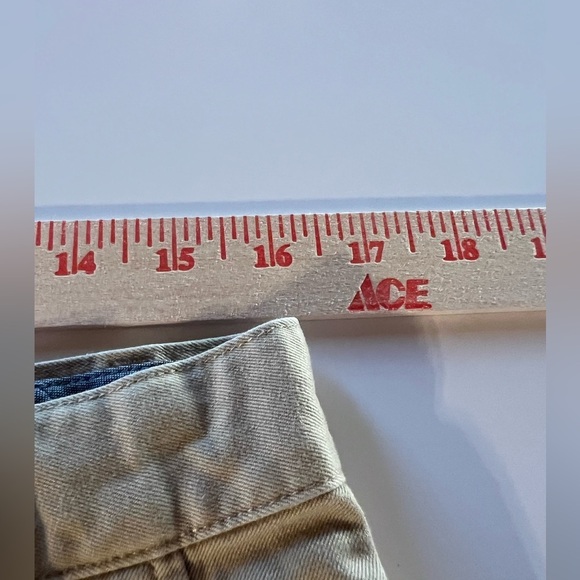 Brooks Brothers khaki flat front blue flags all over print sz 33 preppy shorts - Picture 9 of 10